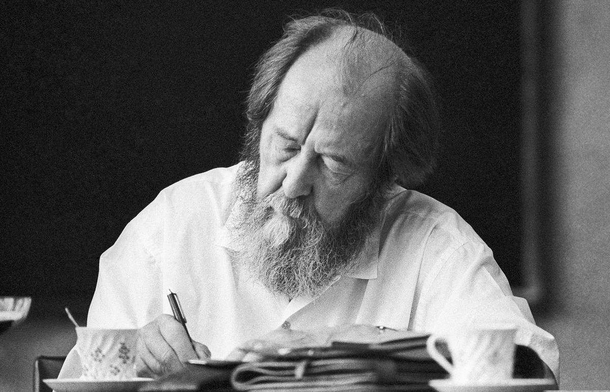 Анализ романа «В круге первом» Солженицына: чего нам не рассказывают о советской политике